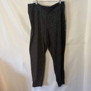Bebe women's Size 3X Sport Jogger Pants “Black Leopard” Pockets Silver Logo